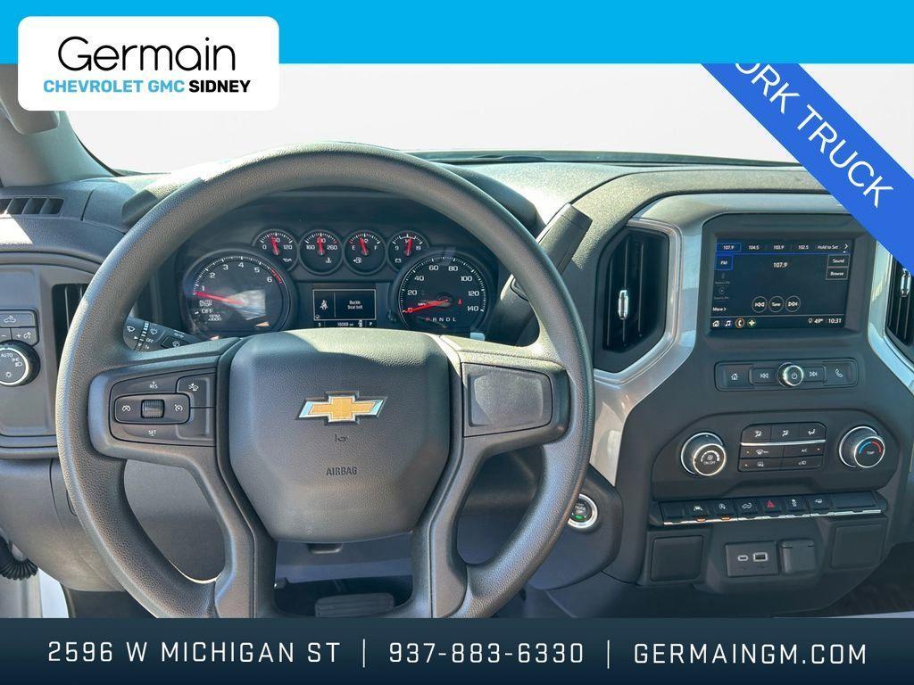 used 2024 Chevrolet Silverado 1500 car, priced at $31,900