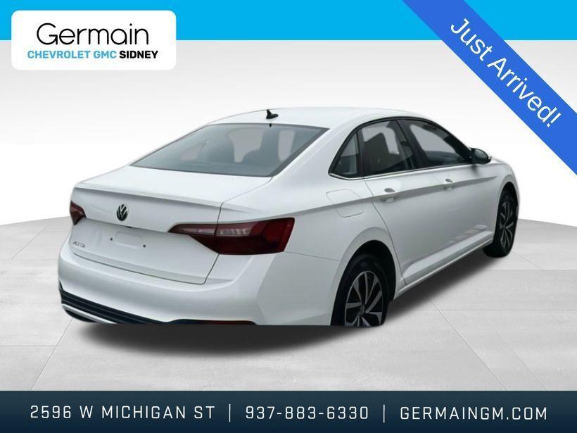 used 2024 Volkswagen Jetta car, priced at $22,334