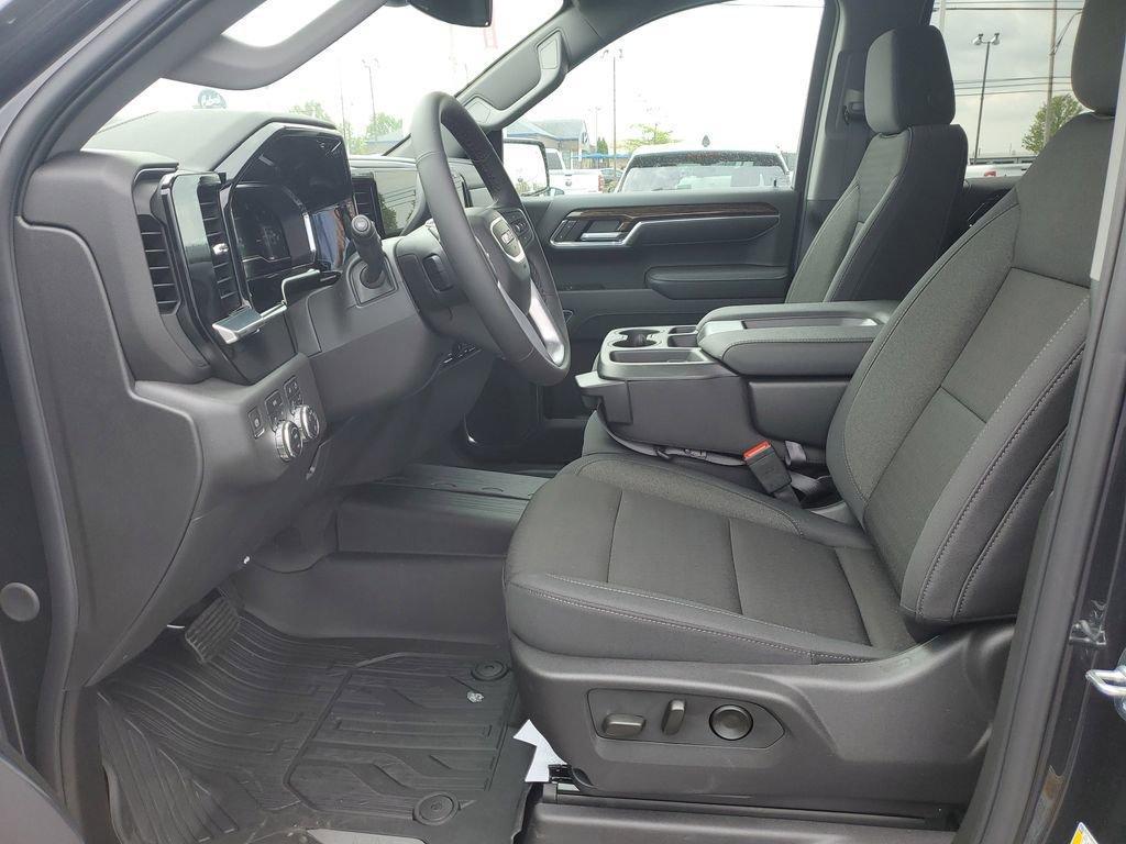 new 2025 GMC Sierra 1500 car, priced at $60,550