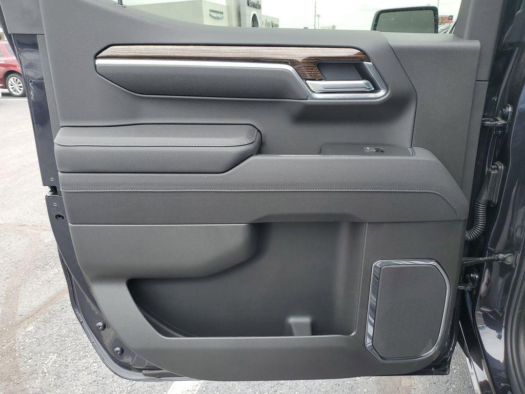 new 2025 GMC Sierra 1500 car, priced at $60,550
