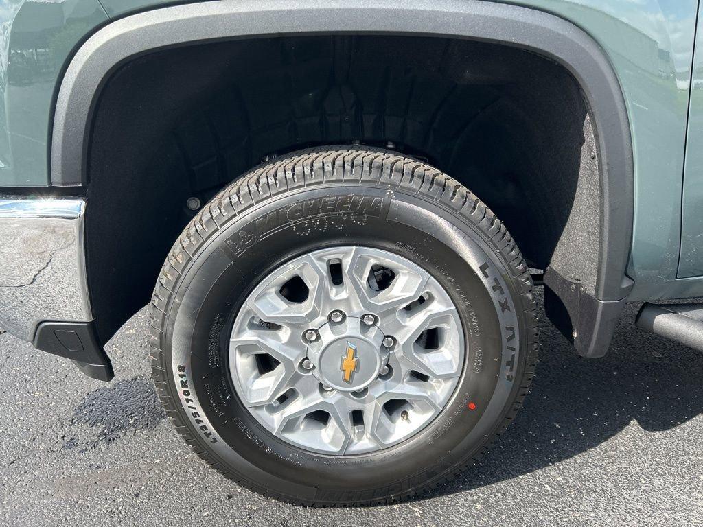 new 2025 Chevrolet Silverado 2500 car, priced at $66,555