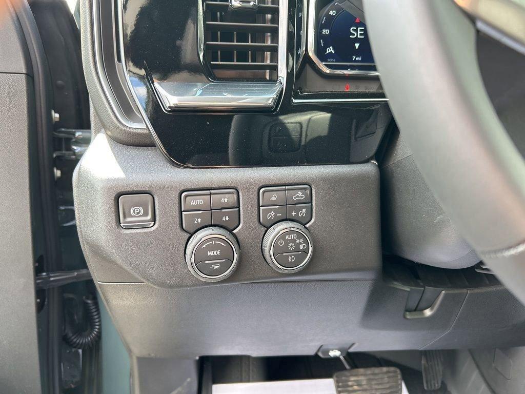 new 2025 Chevrolet Silverado 2500 car, priced at $66,555