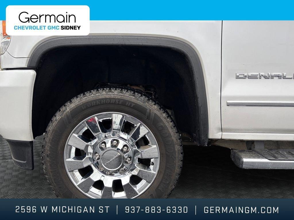 used 2018 GMC Sierra 2500 car, priced at $33,100