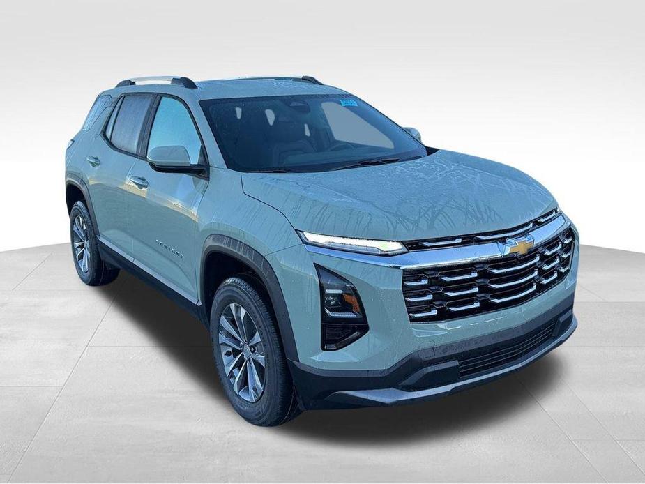 new 2025 Chevrolet Equinox car, priced at $30,645