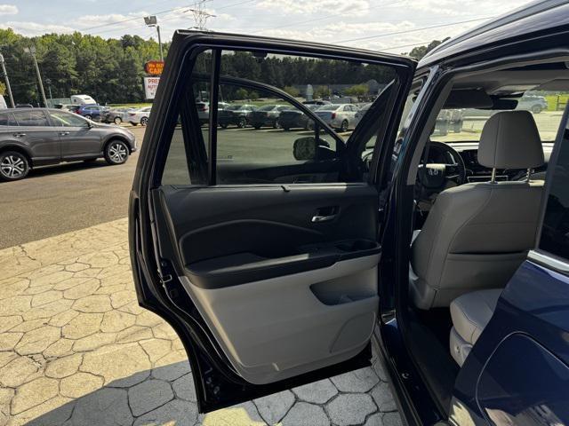 used 2019 Honda Pilot car, priced at $23,884