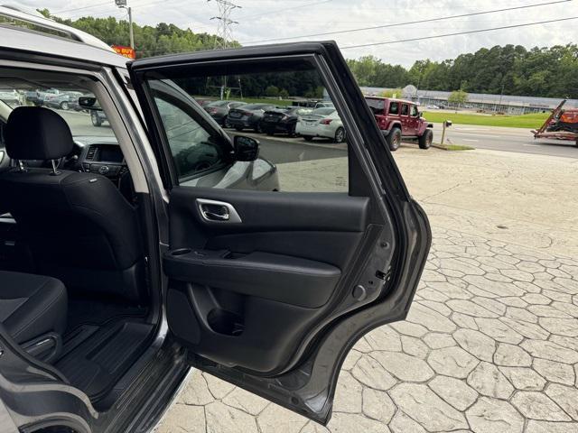 used 2020 Nissan Pathfinder car, priced at $13,786