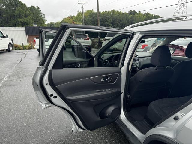 used 2016 Nissan Rogue car, priced at $12,884