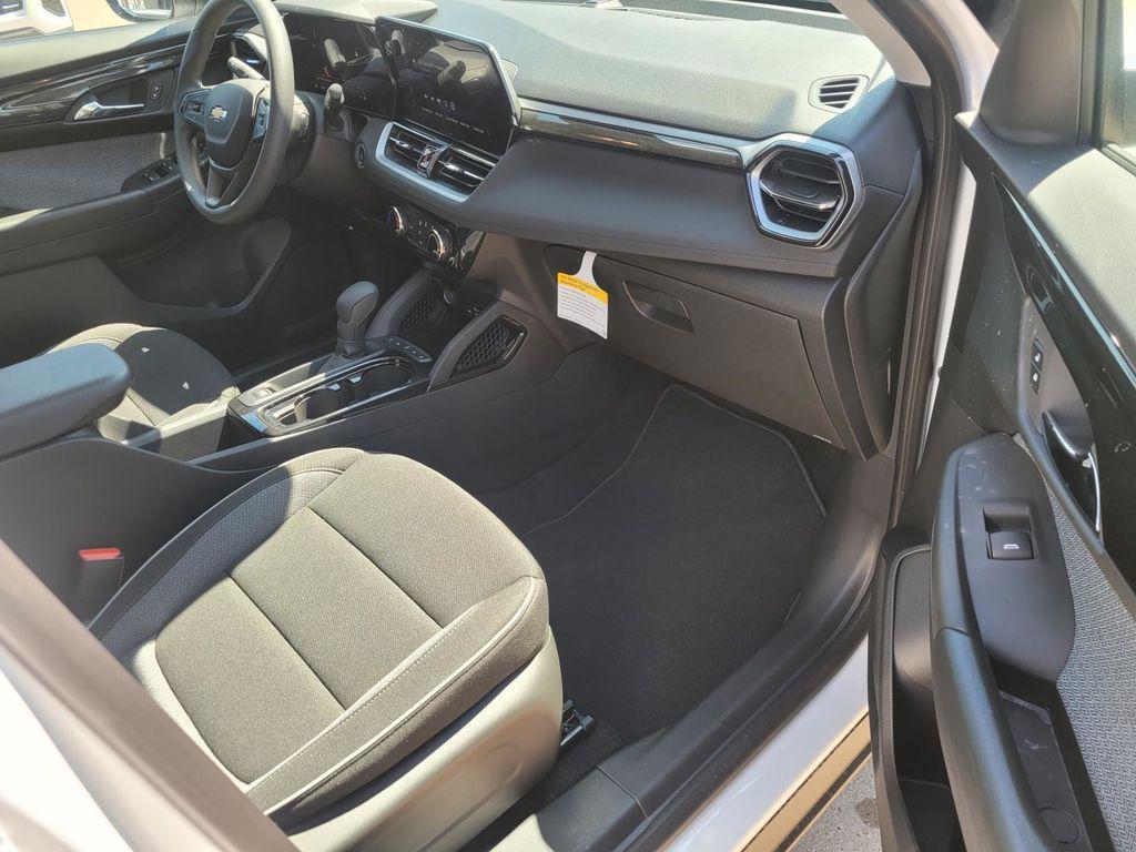 new 2026 Chevrolet TrailBlazer car, priced at $23,680