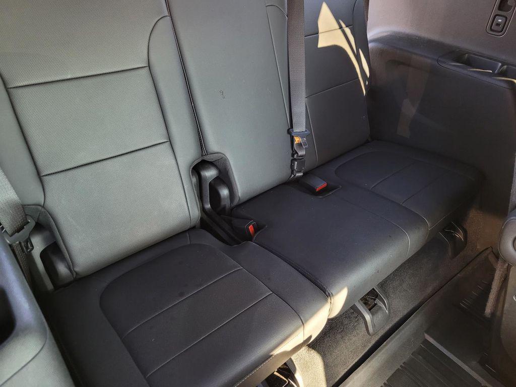 used 2022 Chevrolet Traverse car, priced at $29,998