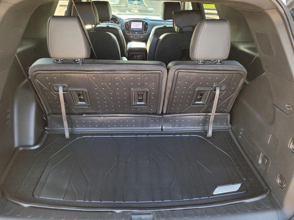 used 2022 Chevrolet Traverse car, priced at $29,998