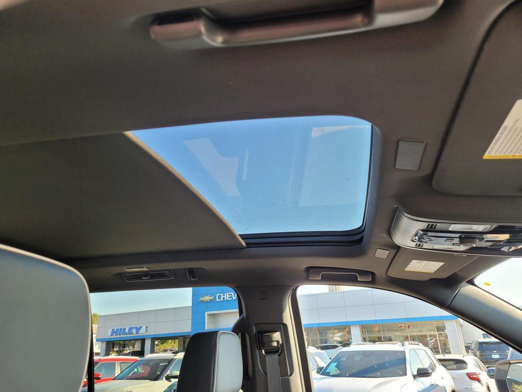 new 2026 Chevrolet Suburban car, priced at $79,359