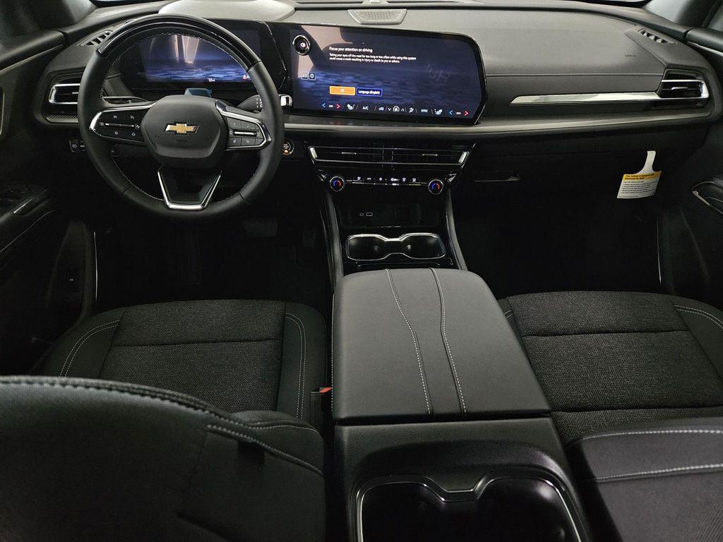 new 2025 Chevrolet Traverse car, priced at $41,630