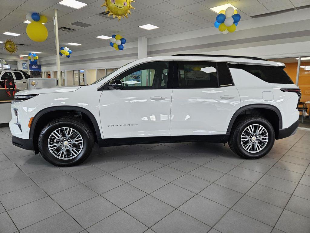 new 2025 Chevrolet Traverse car, priced at $41,630