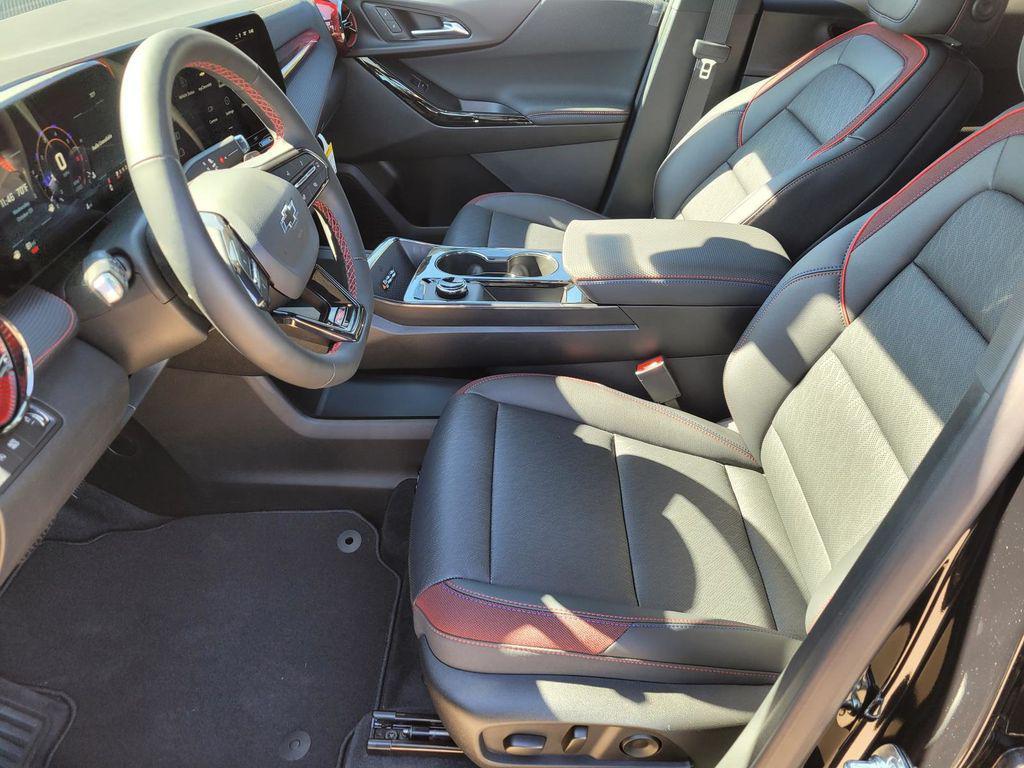 new 2026 Chevrolet Equinox car, priced at $32,895