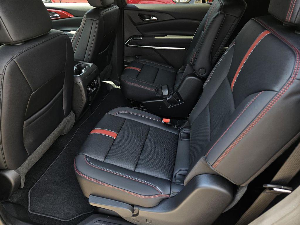 new 2026 Chevrolet Traverse car, priced at $54,746