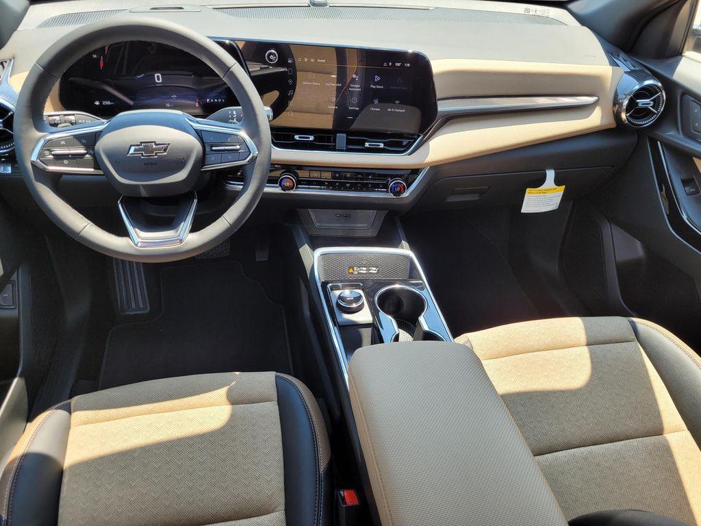 new 2026 Chevrolet Equinox car, priced at $31,390