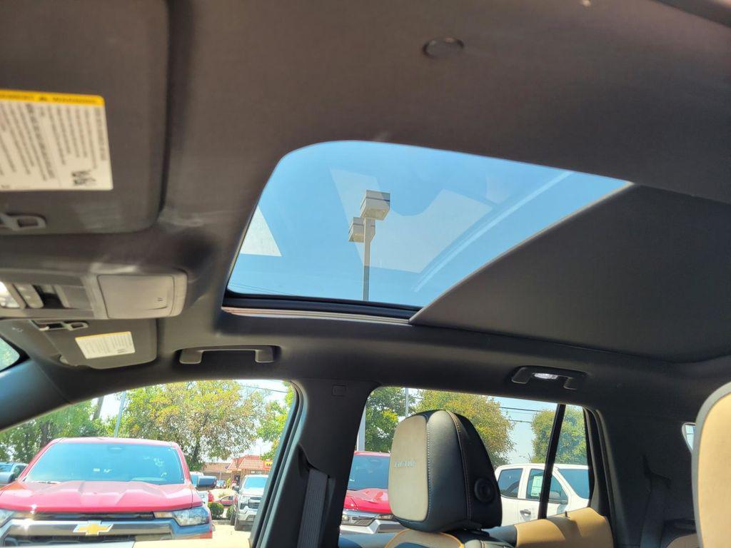 new 2026 Chevrolet Equinox car, priced at $31,390