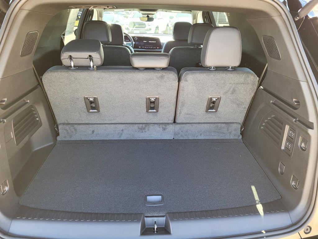 new 2026 Chevrolet Traverse car, priced at $54,460