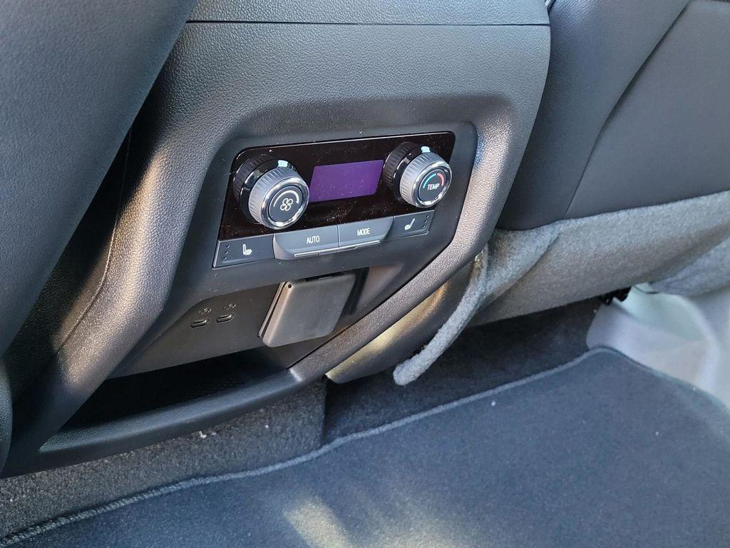 new 2026 Chevrolet Traverse car, priced at $54,460