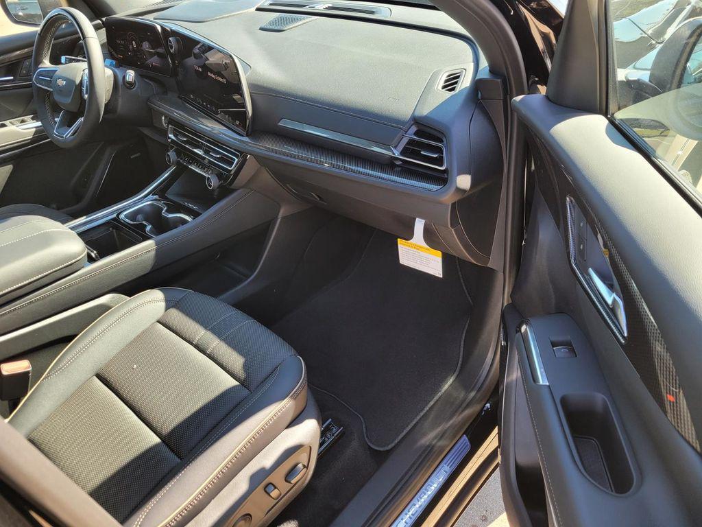 new 2026 Chevrolet Traverse car, priced at $54,460