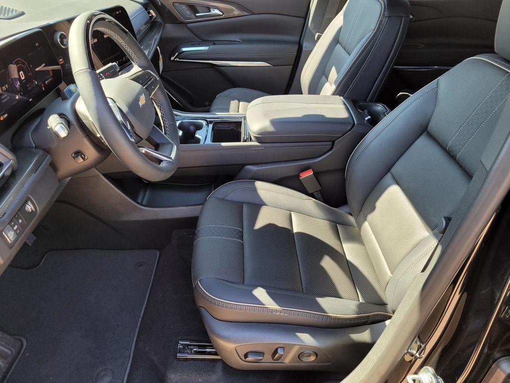 new 2026 Chevrolet Traverse car, priced at $54,460