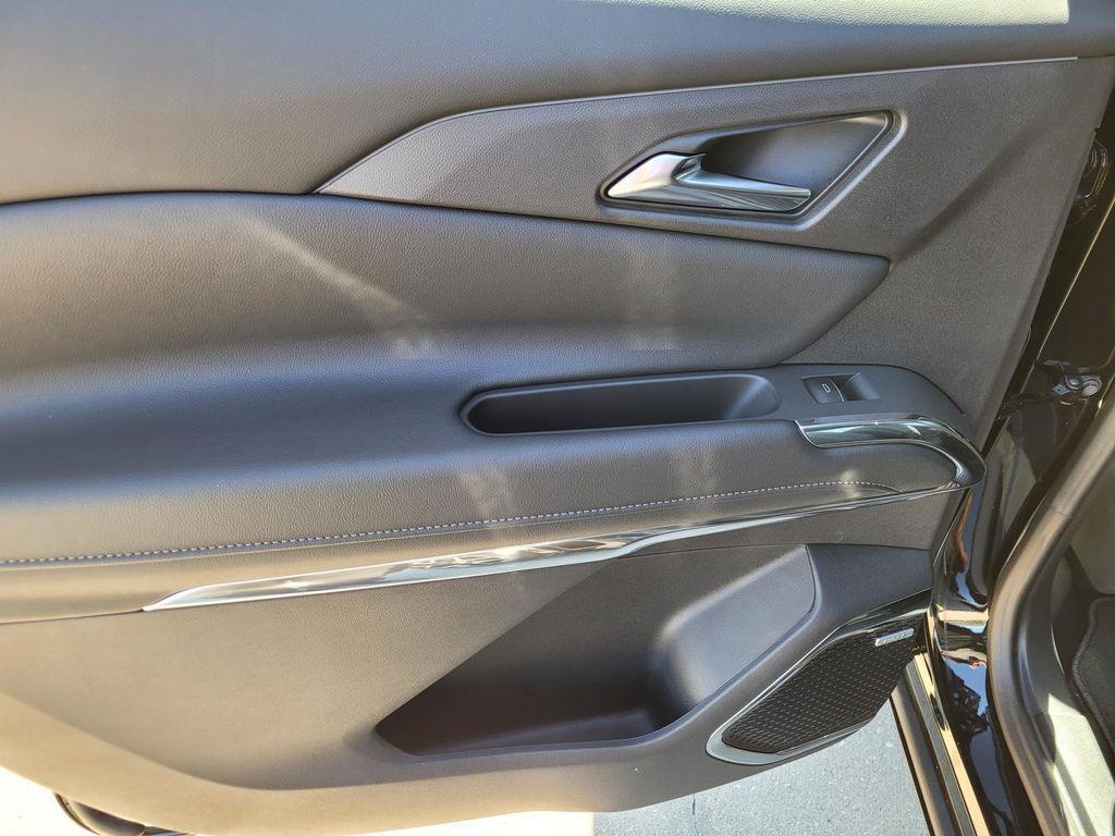 new 2026 Chevrolet Traverse car, priced at $54,460