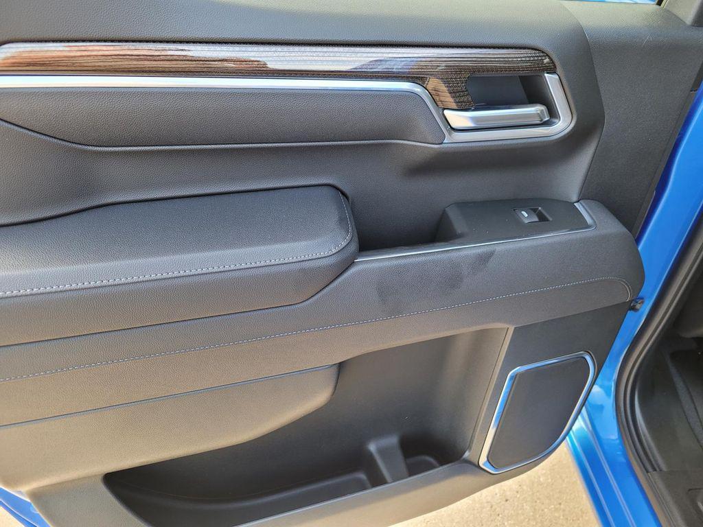 new 2025 Chevrolet Silverado 1500 car, priced at $36,590
