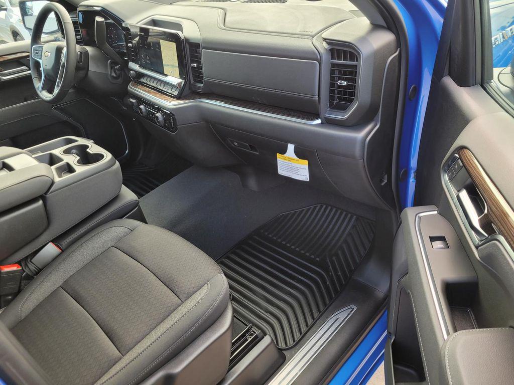 new 2025 Chevrolet Silverado 1500 car, priced at $36,590