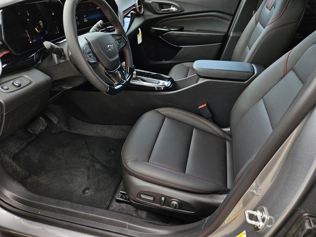 new 2025 Chevrolet Trax car, priced at $23,395