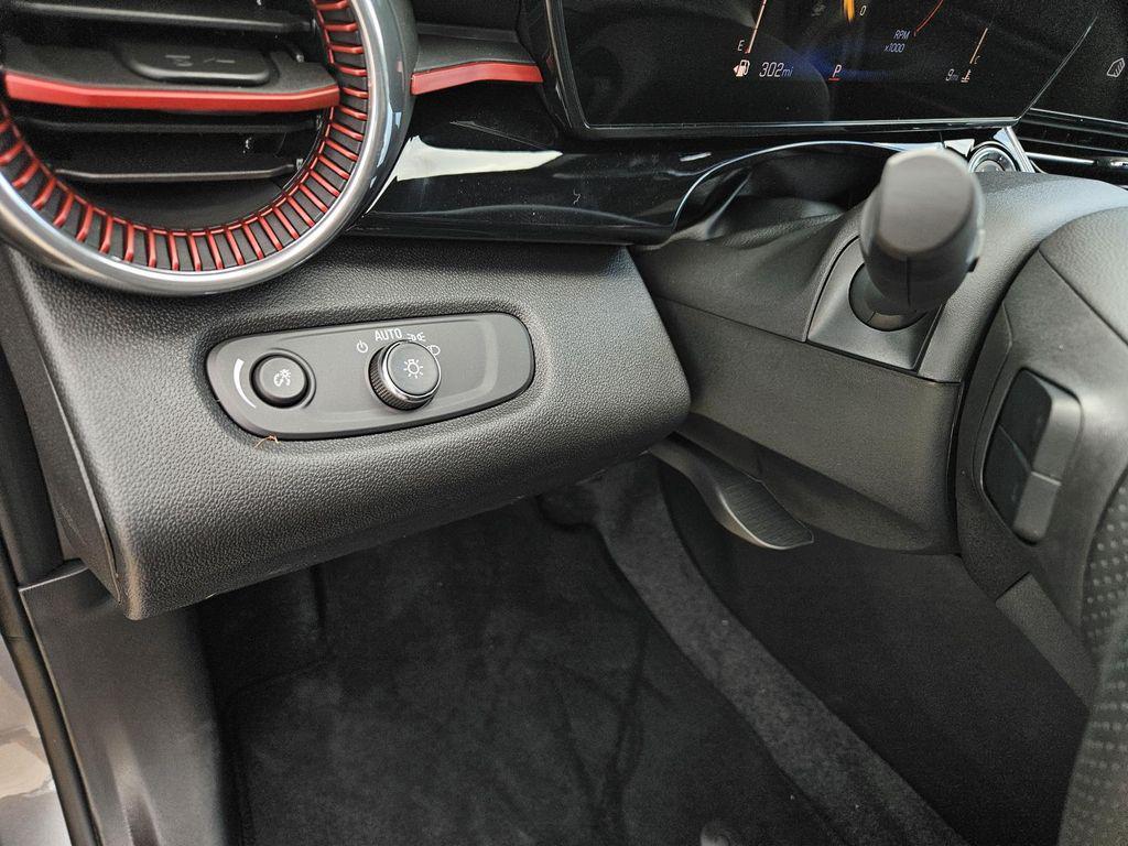 new 2025 Chevrolet Trax car, priced at $23,395