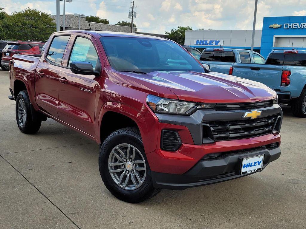 new 2025 Chevrolet Colorado car, priced at $36,990