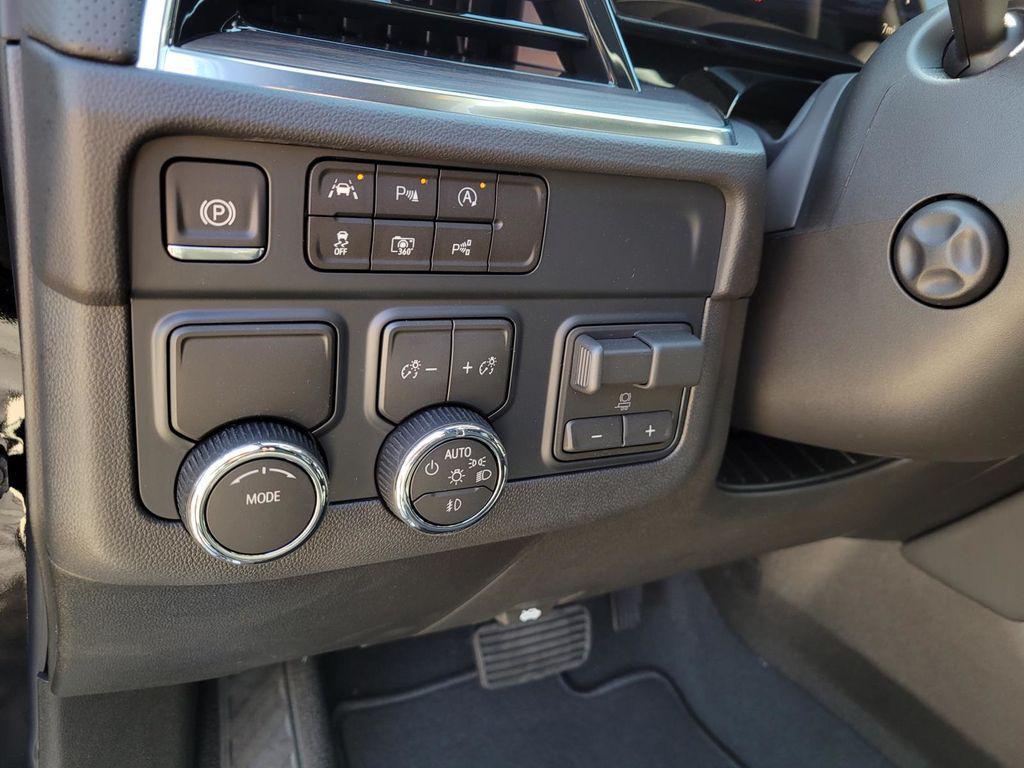 new 2026 Chevrolet Suburban car, priced at $78,454