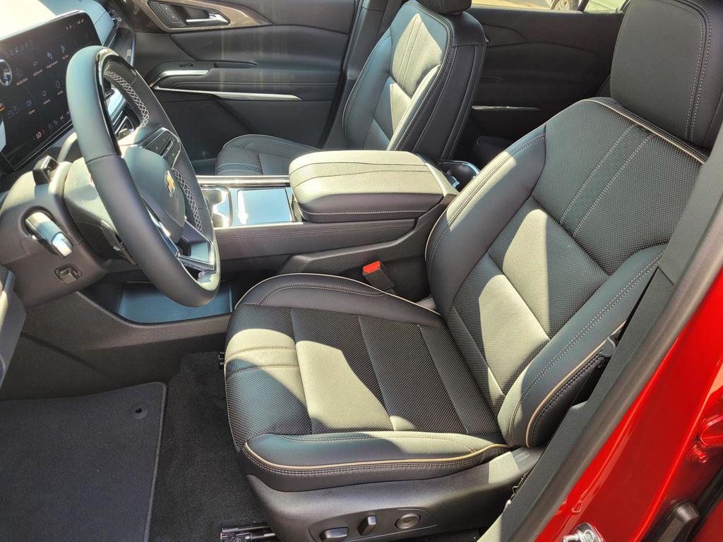 new 2026 Chevrolet Traverse car, priced at $54,911