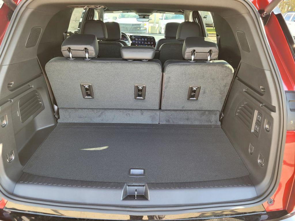 new 2026 Chevrolet Traverse car, priced at $54,911