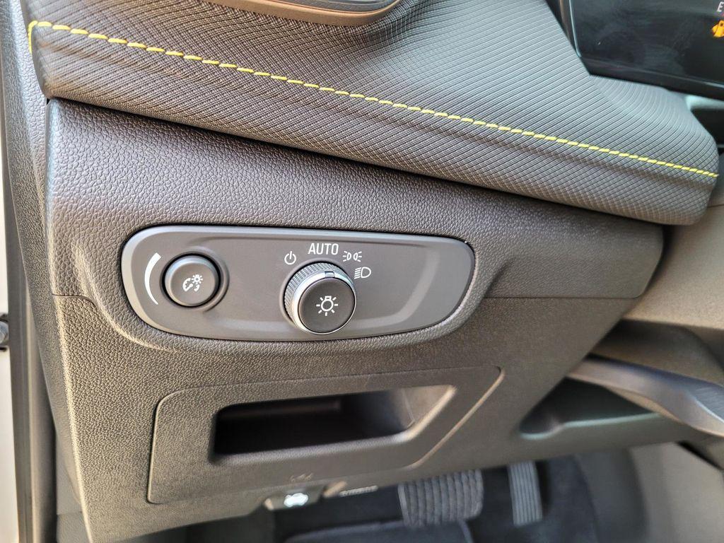 new 2026 Chevrolet TrailBlazer car, priced at $29,285