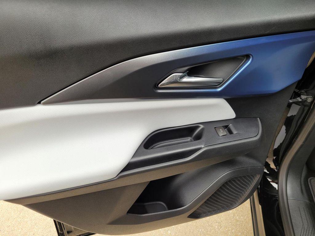 new 2025 Chevrolet Equinox EV car, priced at $34,795