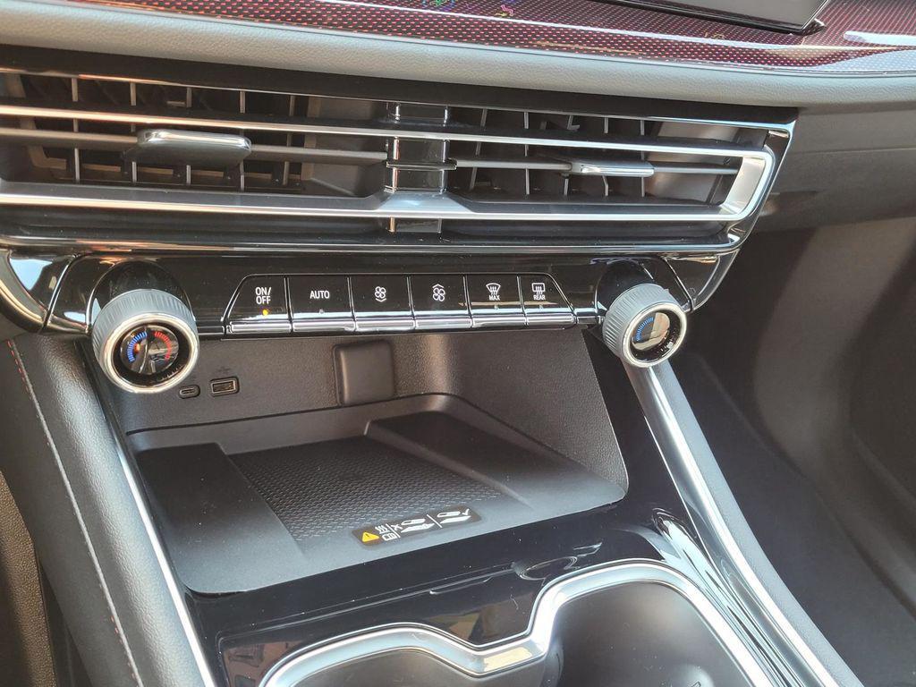 new 2026 Chevrolet Traverse car, priced at $54,746