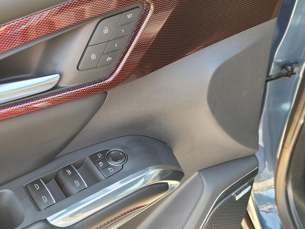 new 2026 Chevrolet Traverse car, priced at $54,746