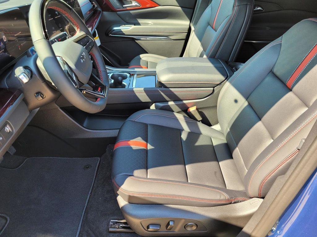 new 2026 Chevrolet Traverse car, priced at $54,746