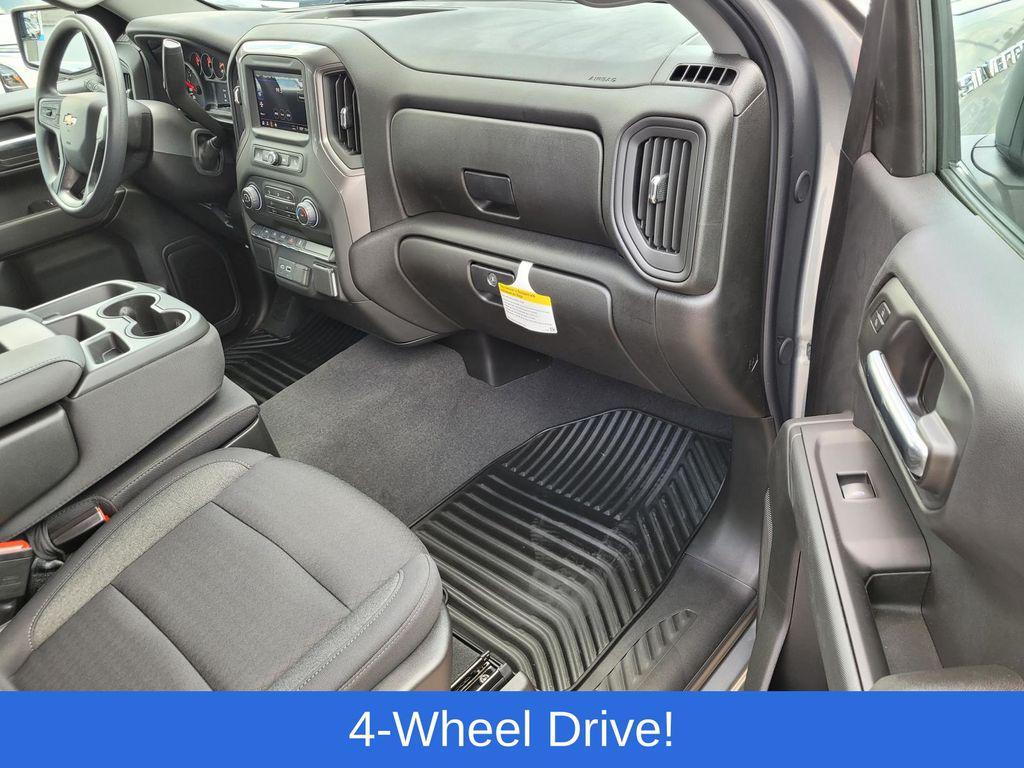 new 2025 Chevrolet Silverado 1500 car, priced at $39,395