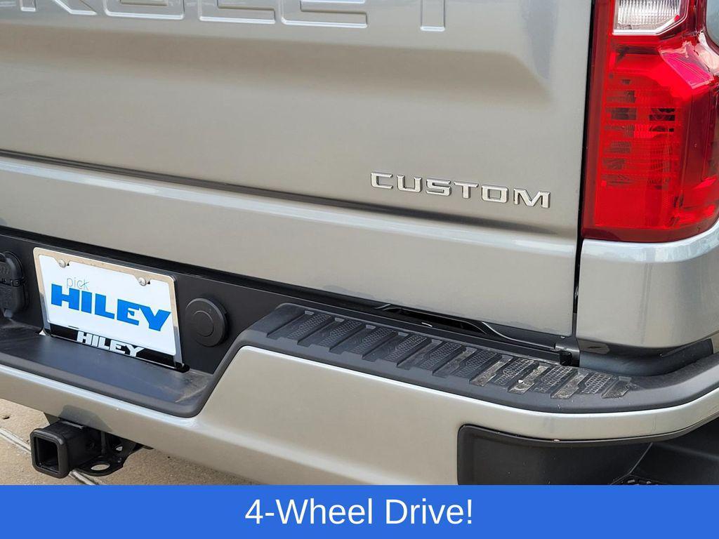 new 2025 Chevrolet Silverado 1500 car, priced at $39,395