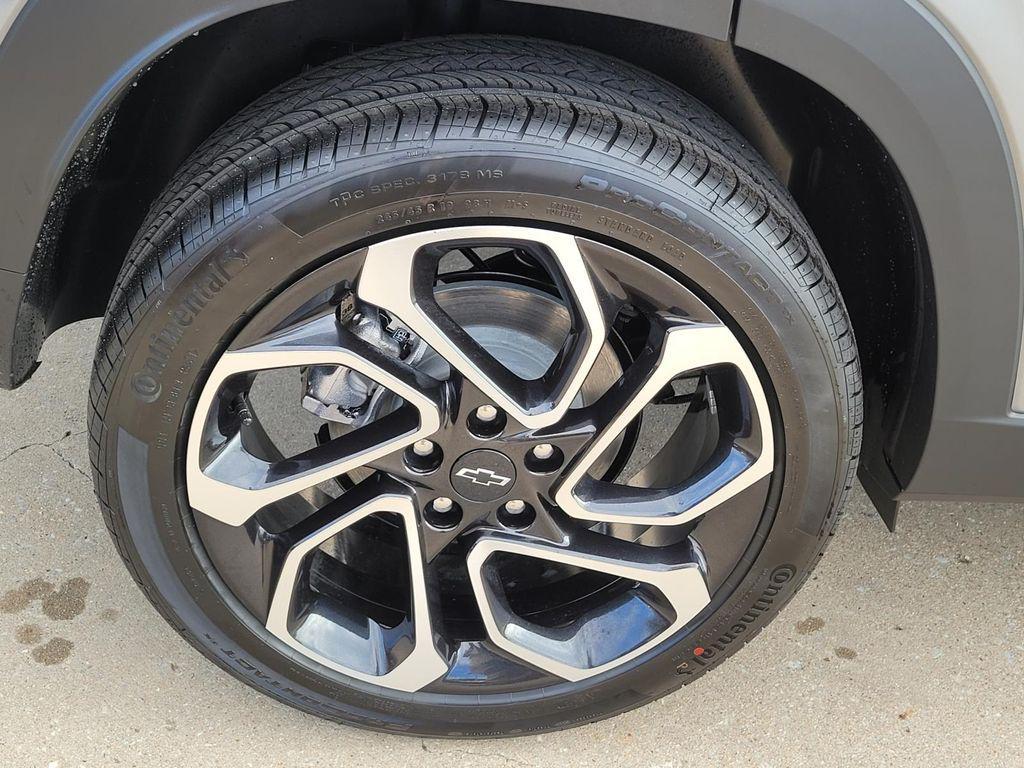 new 2025 Chevrolet Trax car, priced at $24,690