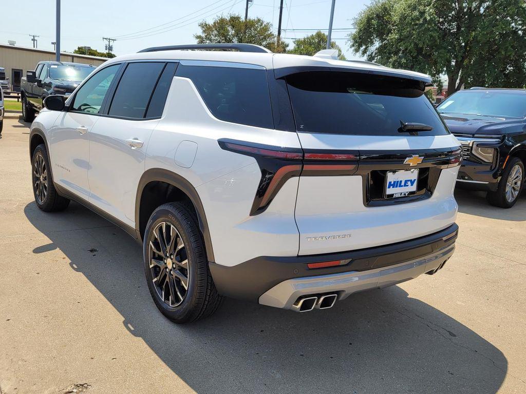new 2026 Chevrolet Traverse car, priced at $43,093