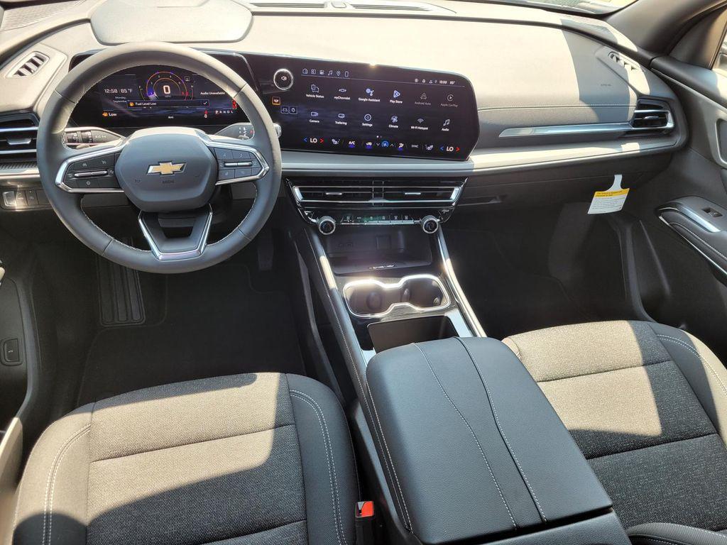 new 2026 Chevrolet Traverse car, priced at $43,093