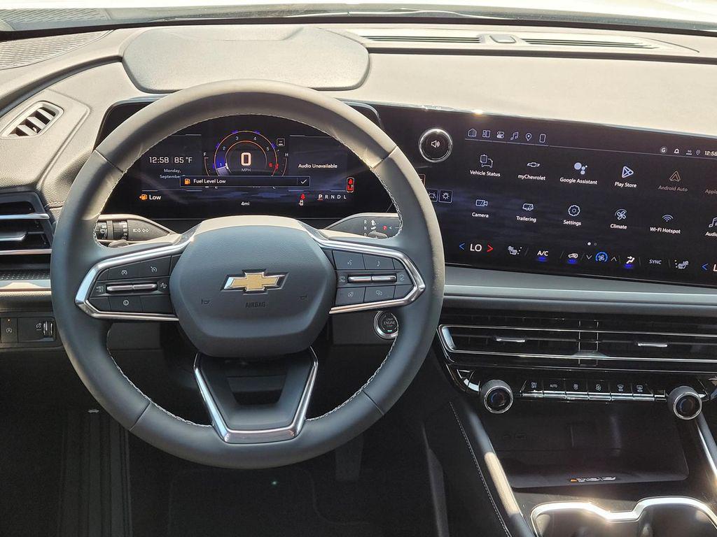 new 2026 Chevrolet Traverse car, priced at $43,093