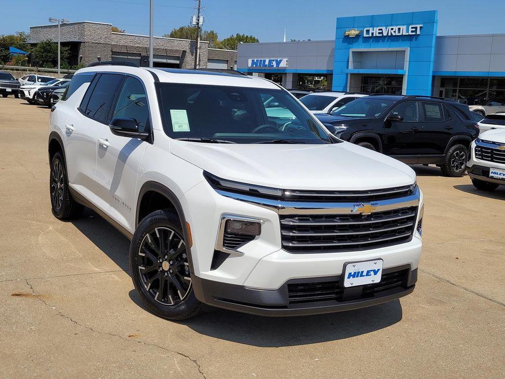 new 2026 Chevrolet Traverse car, priced at $42,593