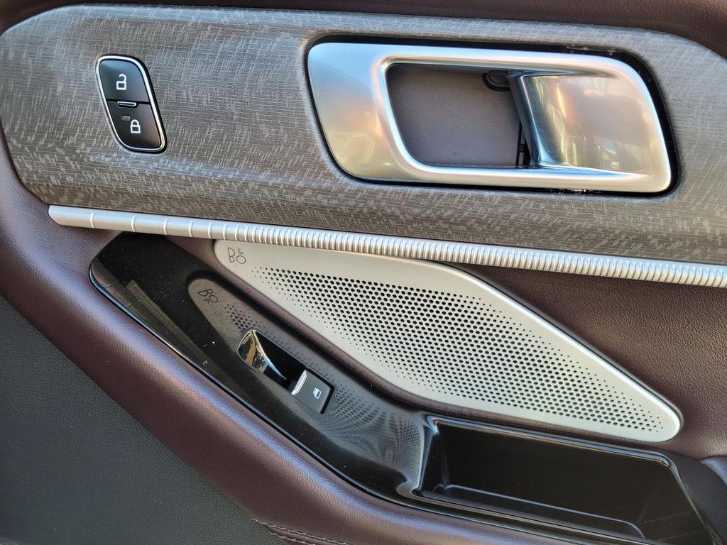 used 2025 Ford Explorer car, priced at $44,991