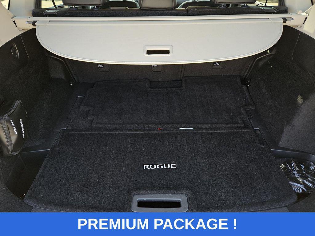 used 2022 Nissan Rogue car, priced at $19,998