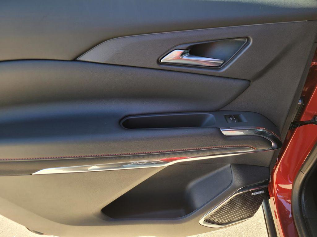 new 2026 Chevrolet Traverse car, priced at $55,196