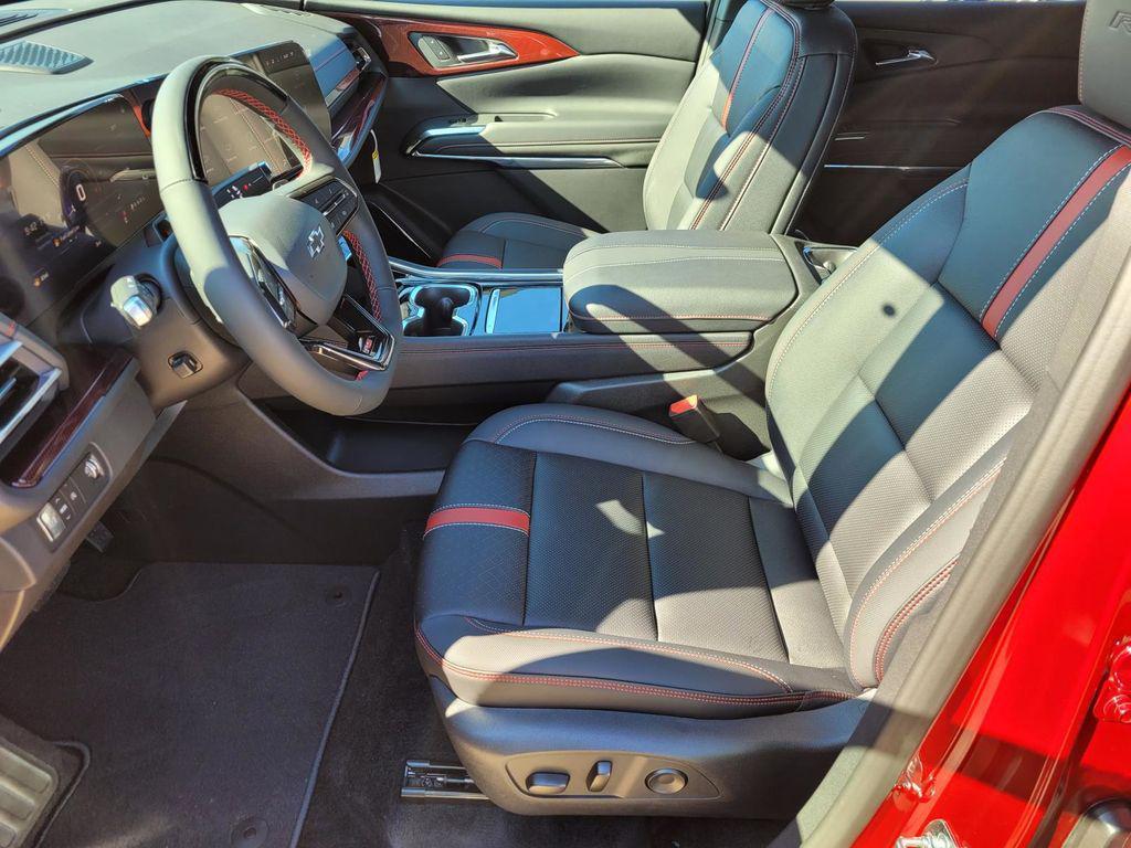 new 2026 Chevrolet Traverse car, priced at $55,196